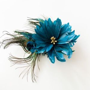 Faux Flower Hairclip